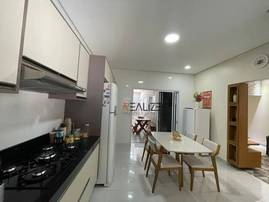 Foto 9 de Casa com 3 quartos à venda, 150m2 em Indaiatuba - SP