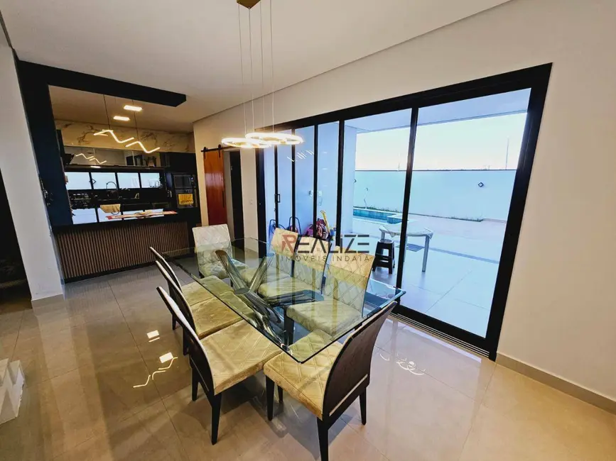 Foto 6 de Sobrado com 3 quartos à venda, 300m2 em Indaiatuba - SP