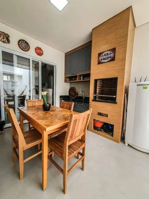 Foto 6 de Casa de Condomínio com 3 quartos à venda, 200m2 em Jardim Bréscia, Indaiatuba - SP