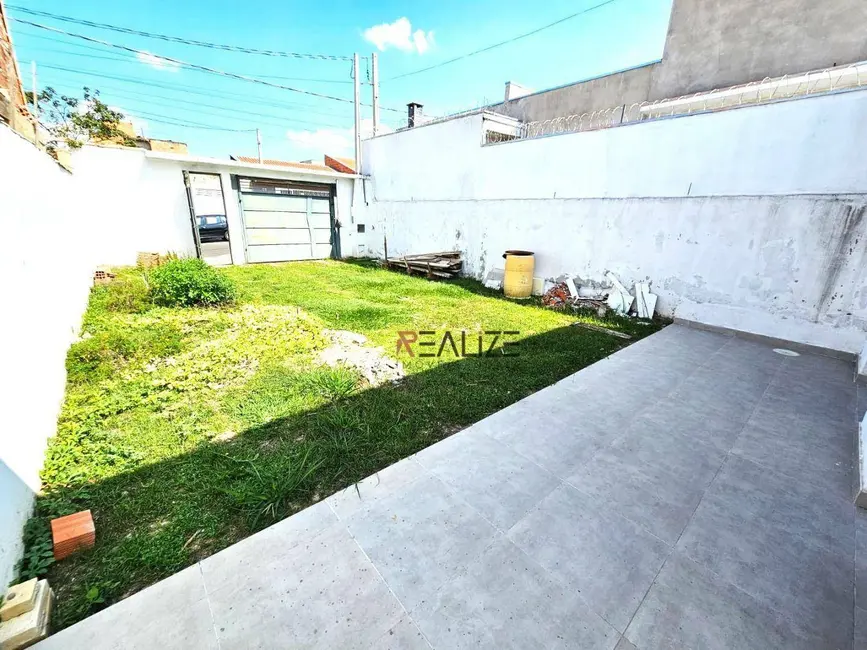 Foto 2 de Casa com 2 quartos à venda, 180m2 em Salto - SP