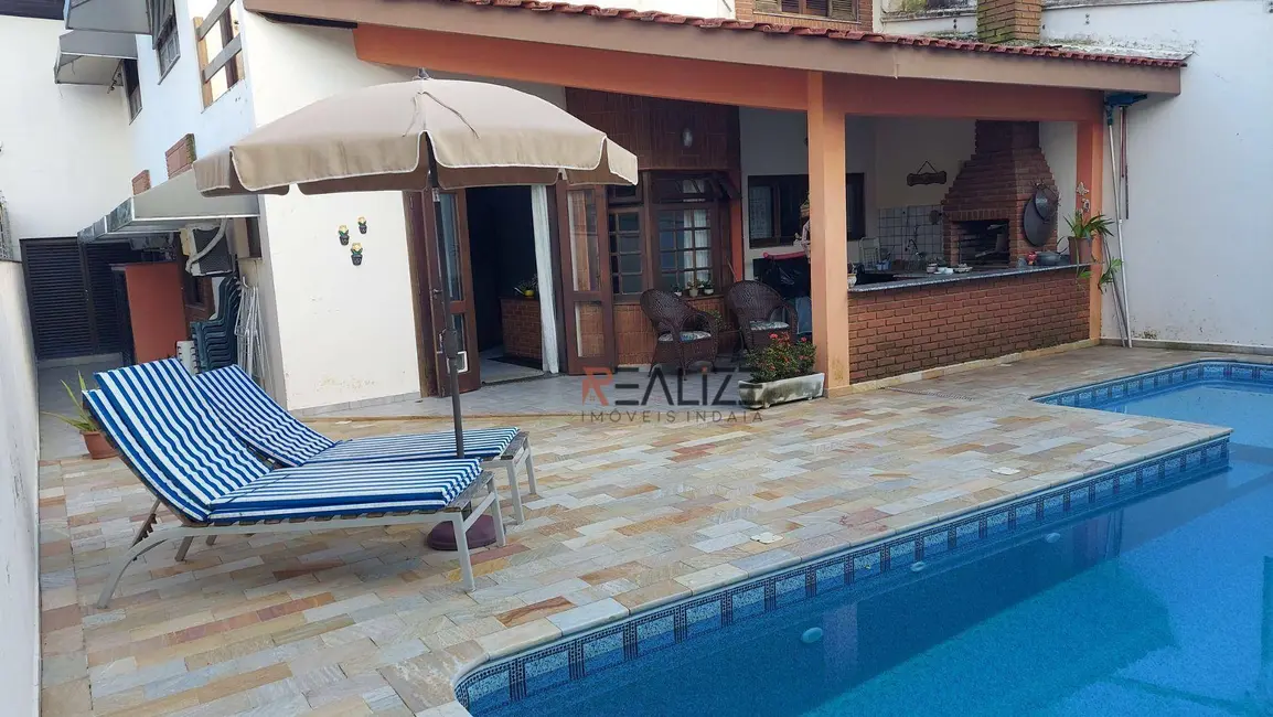 Foto 3 de Casa com 3 quartos à venda, 300m2 em Itanhaem - SP