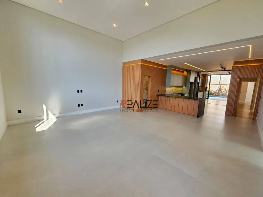 Foto 3 de Casa de Condomínio com 3 quartos à venda, 360m2 em Indaiatuba - SP