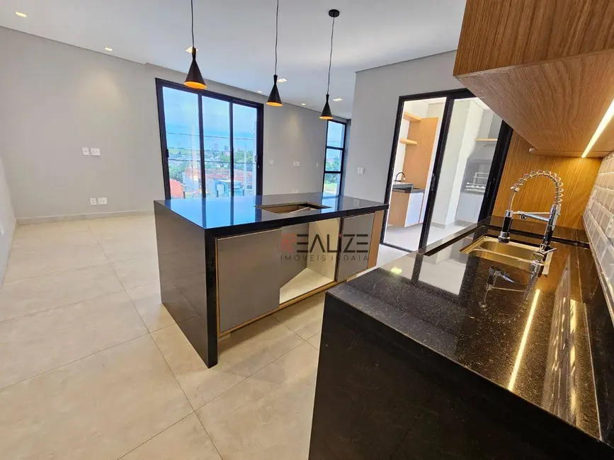 Casa de Condomínio com 3 quartos à venda, 208m2 em Indaiatuba - SP - imagem 8 Foto 8 de Casa de Condomínio com 3 quartos à venda, 208m2 em Indaiatuba - SP