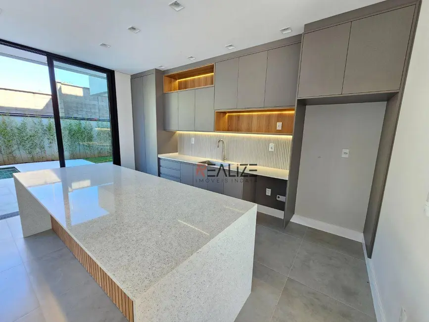 Sobrado com 4 quartos à venda, 300m2 em Indaiatuba - SP - imagem 8 Foto 8 de Sobrado com 4 quartos à venda, 300m2 em Indaiatuba - SP