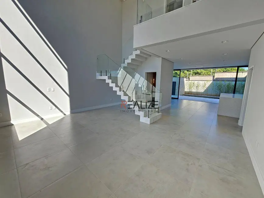 Sobrado com 4 quartos à venda, 300m2 em Indaiatuba - SP - imagem 3 Foto 3 de Sobrado com 4 quartos à venda, 300m2 em Indaiatuba - SP