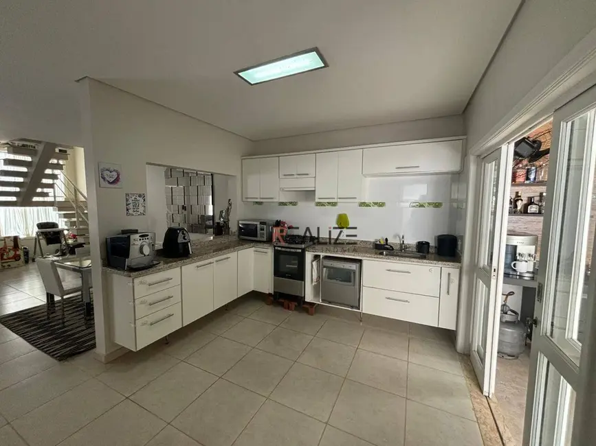 Foto 4 de Sobrado com 3 quartos à venda, 110m2 em Villaggio Di Itaici, Indaiatuba - SP