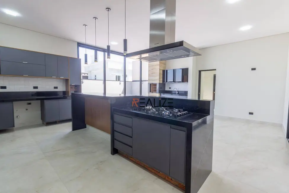 Foto 8 de Sobrado com 3 quartos à venda, 300m2 em Indaiatuba - SP