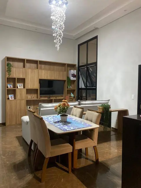 Foto 1 de Casa com 3 quartos à venda, 150m2 em Indaiatuba - SP