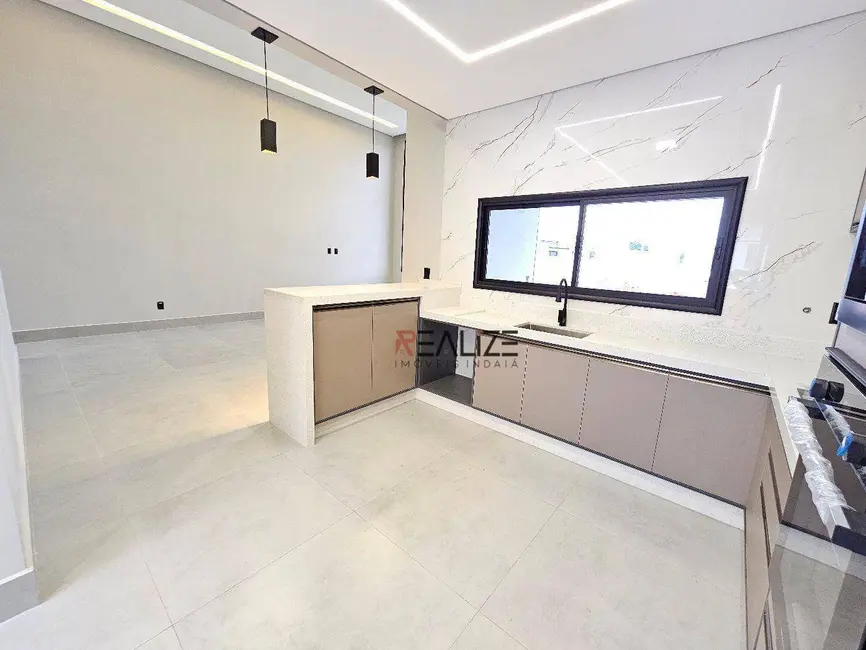 Casa de Condomínio com 3 quartos à venda, 215m2 em Indaiatuba - SP - imagem 8 Foto 8 de Casa de Condomínio com 3 quartos à venda, 215m2 em Indaiatuba - SP