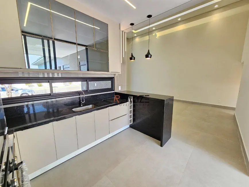 Foto 8 de Casa de Condomínio com 3 quartos à venda, 240m2 em Jardim Bréscia, Indaiatuba - SP