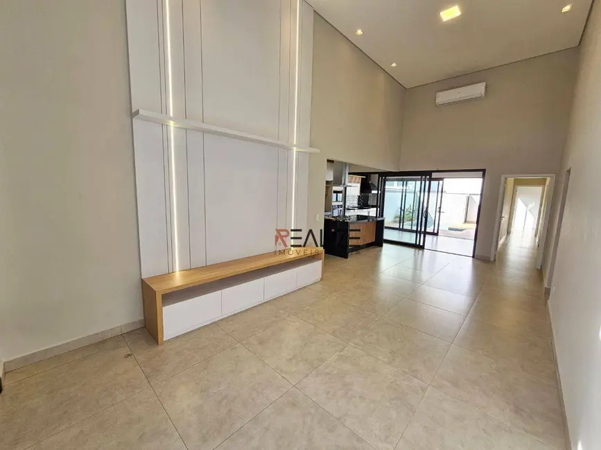 Casa de Condomínio com 3 quartos à venda, 300m2 em Indaiatuba - SP - imagem 3 Foto 3 de Casa de Condomínio com 3 quartos à venda, 300m2 em Indaiatuba - SP