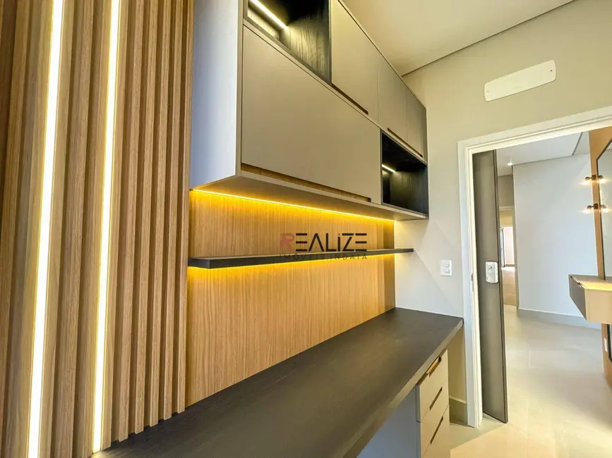 Casa de Condomínio com 3 quartos à venda, 300m2 em Indaiatuba - SP - imagem 5 Foto 5 de Casa de Condomínio com 3 quartos à venda, 300m2 em Indaiatuba - SP