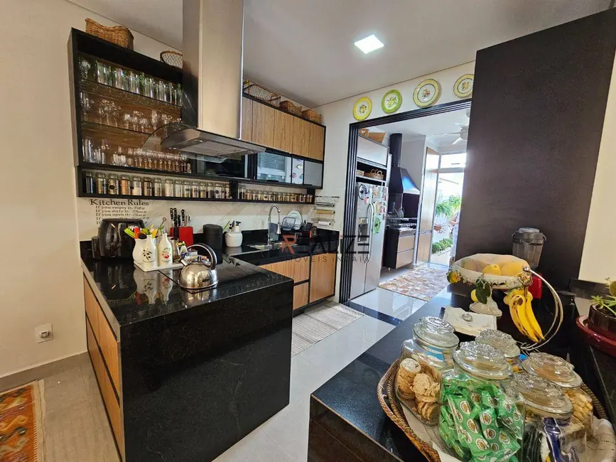 Foto 9 de Casa de Condomínio com 3 quartos à venda, 200m2 em Jardim Bréscia, Indaiatuba - SP