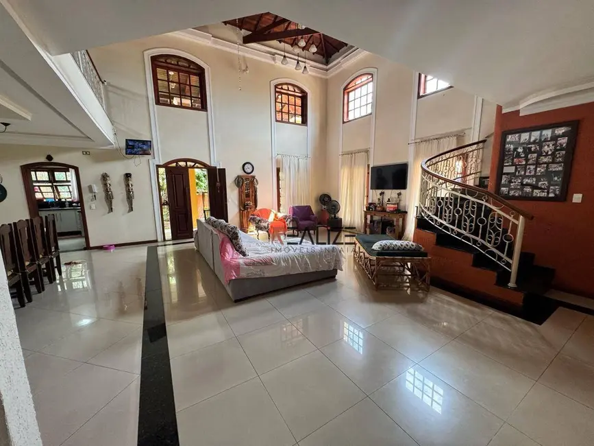 Foto 1 de Sobrado com 4 quartos à venda, 704m2 em Vila Suíça, Indaiatuba - SP