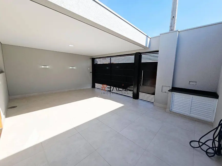 Casa com 3 quartos à venda, 150m2 em Indaiatuba - SP - imagem 3 Foto 3 de Casa com 3 quartos à venda, 150m2 em Indaiatuba - SP