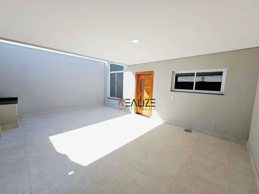 Casa com 3 quartos à venda, 150m2 em Indaiatuba - SP - imagem 2 Foto 2 de Casa com 3 quartos à venda, 150m2 em Indaiatuba - SP