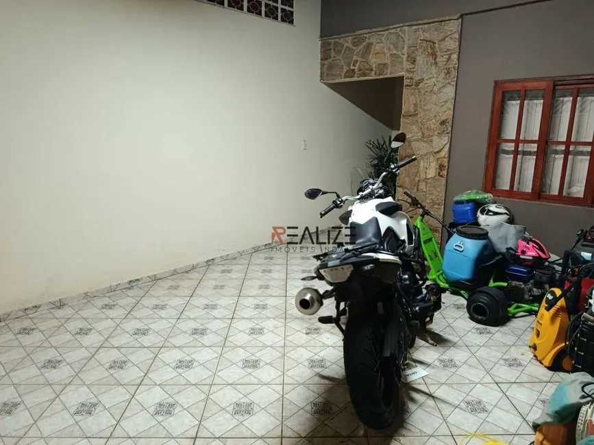 Foto 2 de Casa com 2 quartos à venda, 125m2 em Jardim Alice, Indaiatuba - SP