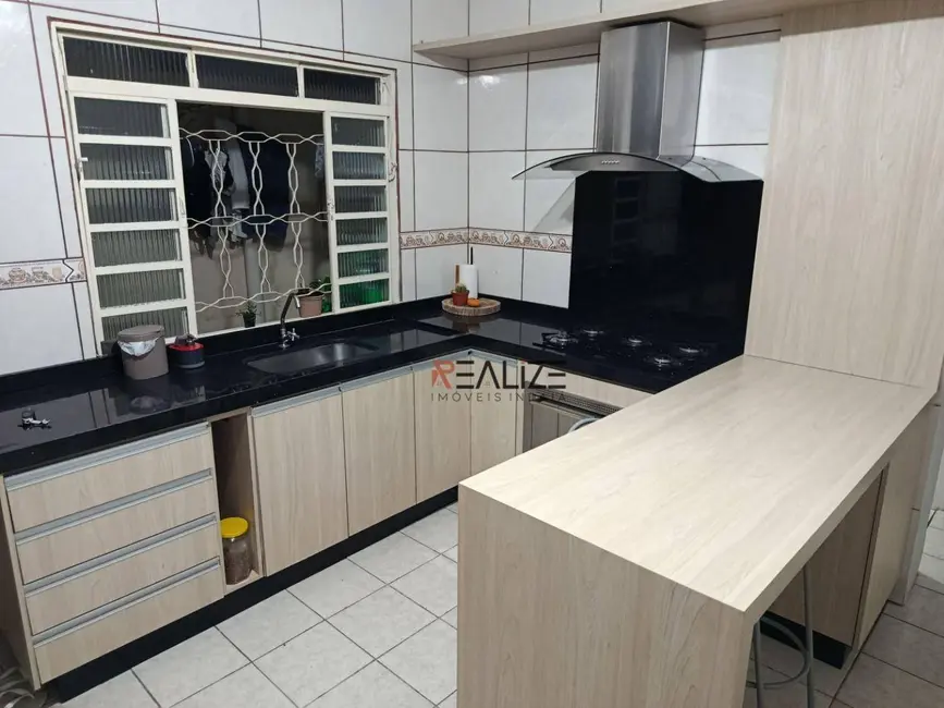 Foto 7 de Casa com 2 quartos à venda, 125m2 em Jardim Alice, Indaiatuba - SP