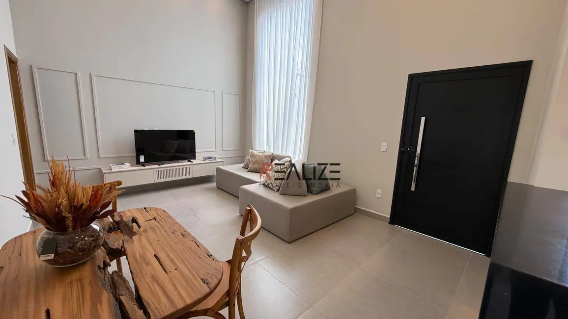 Casa com 3 quartos à venda, 150m2 em Indaiatuba - SP - imagem 1 Foto 1 de Casa com 3 quartos à venda, 150m2 em Indaiatuba - SP