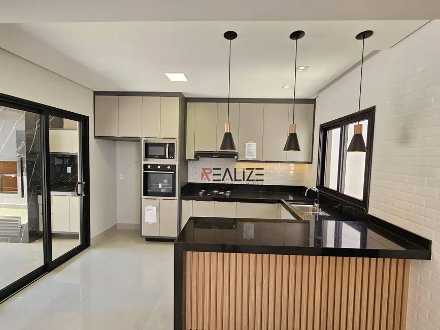 Foto 8 de Casa com 3 quartos à venda, 150m2 em Indaiatuba - SP