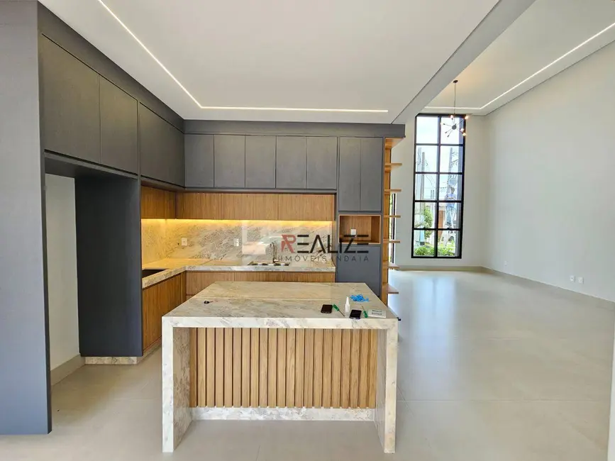 Casa de Condomínio com 3 quartos à venda, 305m2 em Indaiatuba - SP - imagem 7 Foto 7 de Casa de Condomínio com 3 quartos à venda, 305m2 em Indaiatuba - SP