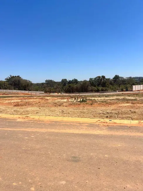 Foto 2 de Terreno / Lote à venda, 518m2 em Indaiatuba - SP