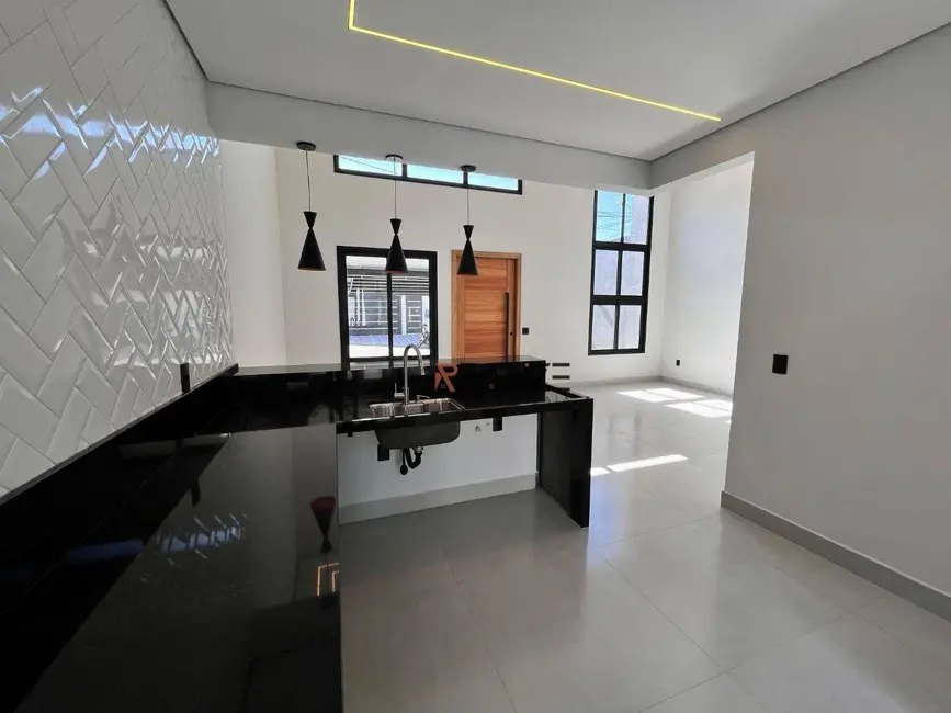 Foto 8 de Casa com 3 quartos à venda, 150m2 em Indaiatuba - SP