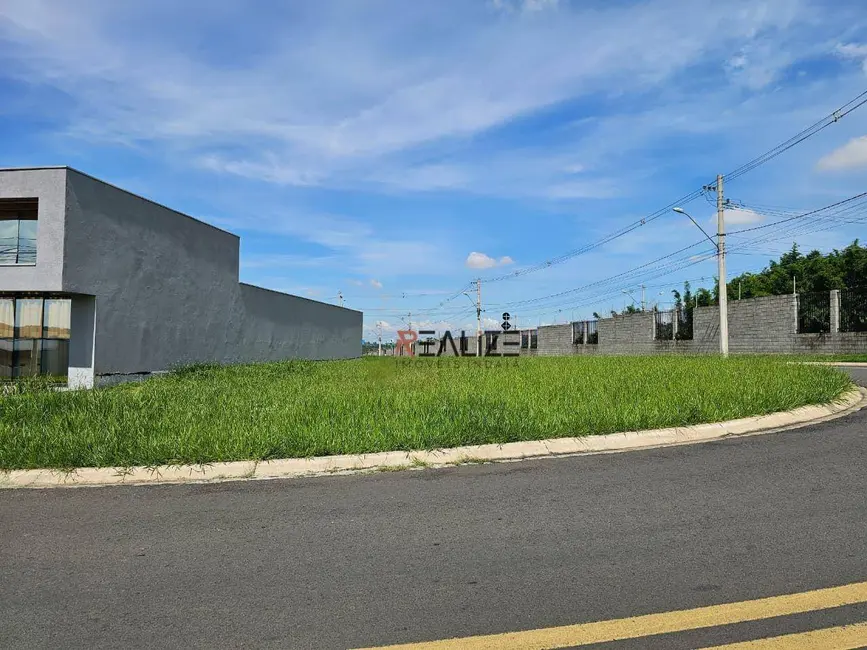 Foto 1 de Terreno / Lote à venda, 352m2 em Indaiatuba - SP