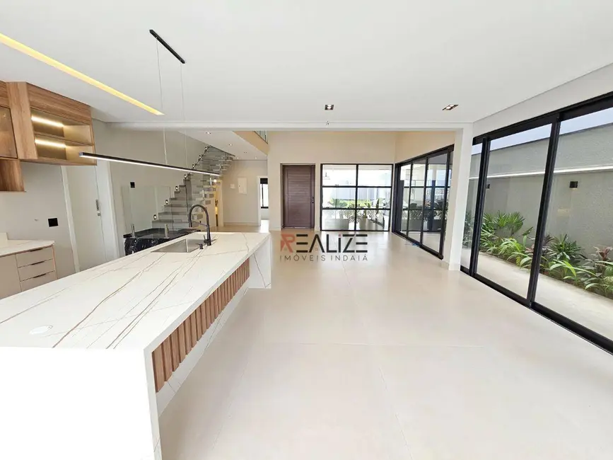 Foto 8 de Sobrado com 4 quartos à venda, 300m2 em Indaiatuba - SP