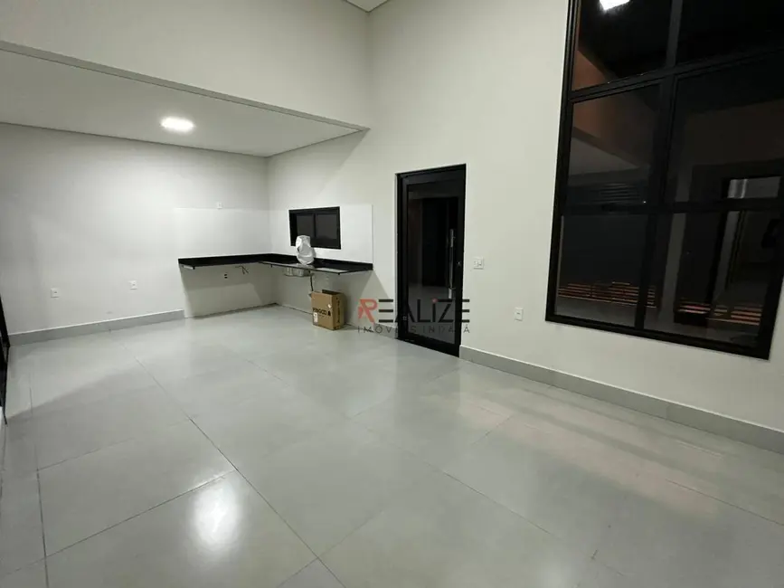 Foto 4 de Casa com 3 quartos à venda, 150m2 em Indaiatuba - SP