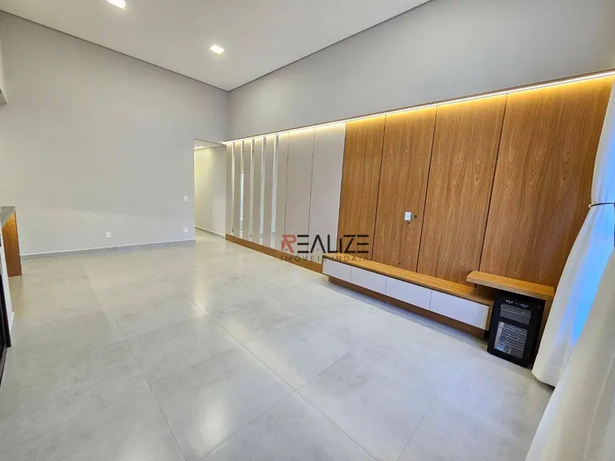 Foto 2 de Casa de Condomínio com 3 quartos à venda, 210m2 em Indaiatuba - SP