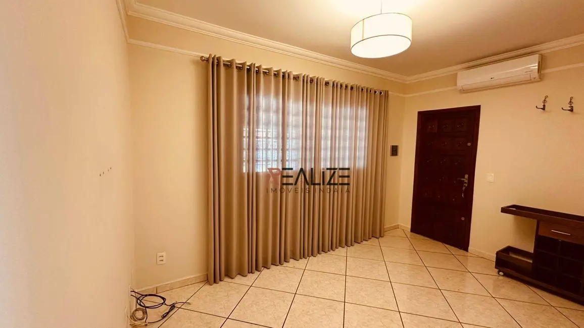 Foto 3 de Casa com 2 quartos à venda, 130m2 em Jardim Hubert, Indaiatuba - SP