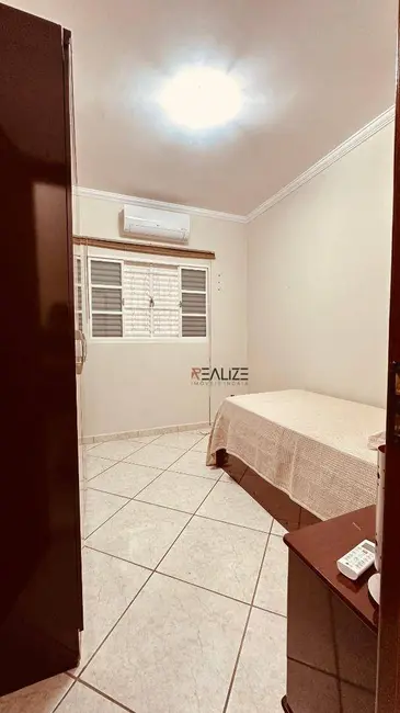 Foto 9 de Casa com 2 quartos à venda, 130m2 em Jardim Hubert, Indaiatuba - SP