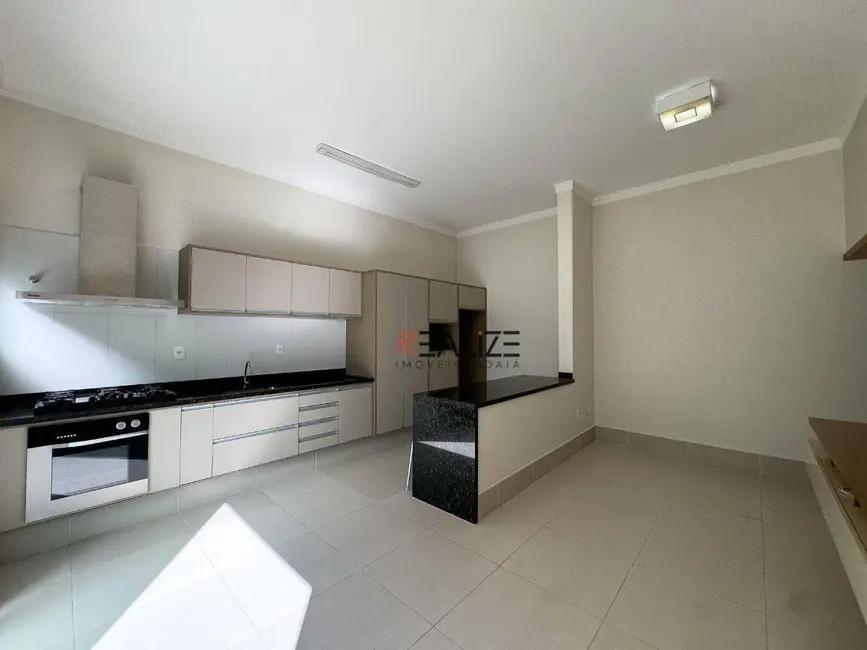 Sobrado com 3 quartos à venda, 360m2 em Jardim Residencial Dona Lucilla, Indaiatuba - SP - imagem 5 Foto 5 de Sobrado com 3 quartos à venda, 360m2 em Jardim Residencial Dona Lucilla, Indaiatuba - SP