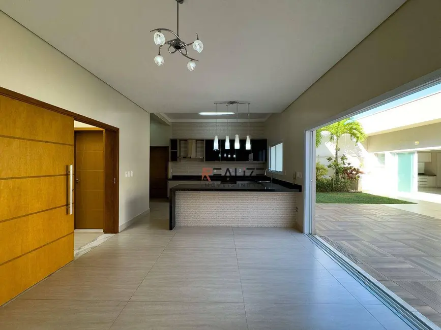 Sobrado com 3 quartos à venda, 360m2 em Jardim Residencial Dona Lucilla, Indaiatuba - SP - imagem 8 Foto 8 de Sobrado com 3 quartos à venda, 360m2 em Jardim Residencial Dona Lucilla, Indaiatuba - SP
