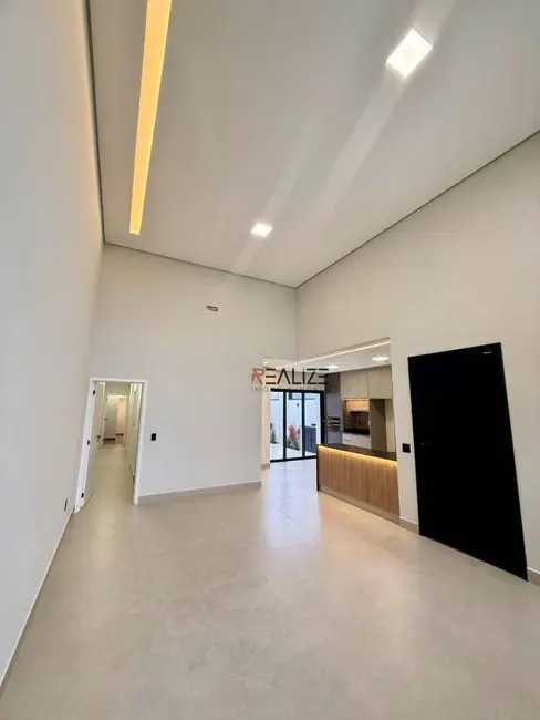 Casa de Condomínio com 3 quartos à venda, 200m2 em Indaiatuba - SP - imagem 3 Foto 3 de Casa de Condomínio com 3 quartos à venda, 200m2 em Indaiatuba - SP