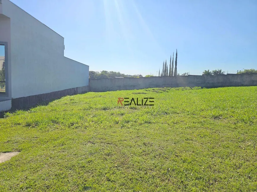 Foto 2 de Terreno / Lote à venda, 305m2 em Indaiatuba - SP