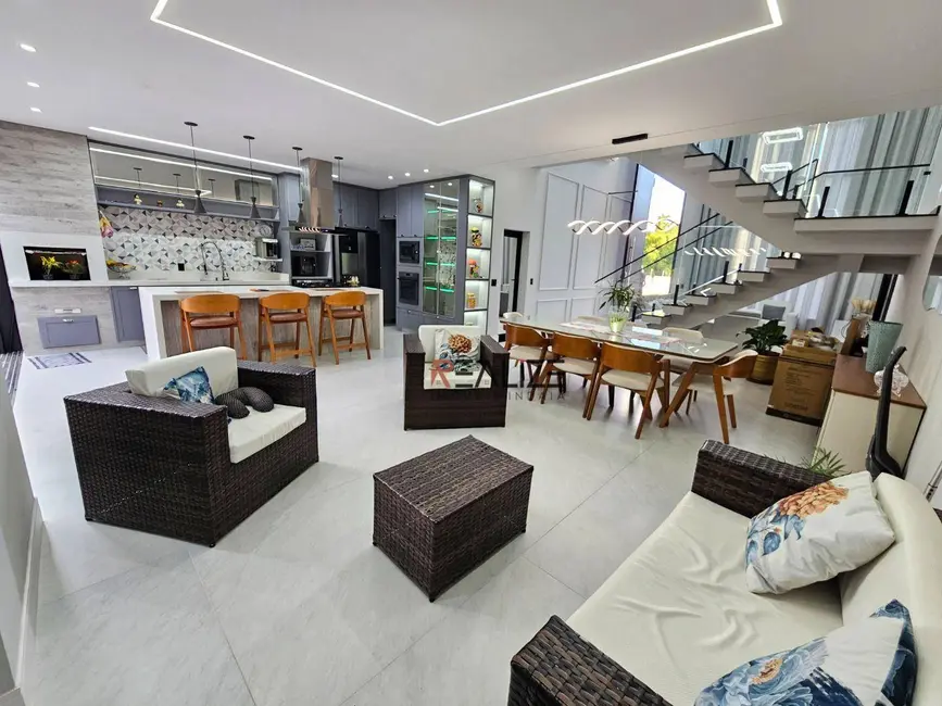 Foto 1 de Sobrado com 3 quartos à venda, 318m2 em Indaiatuba - SP
