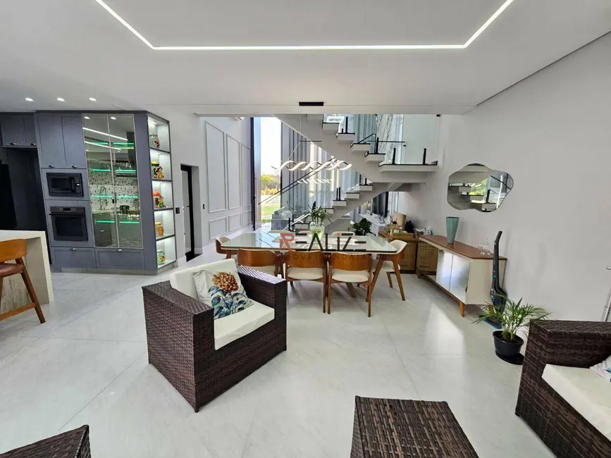 Foto 8 de Sobrado com 3 quartos à venda, 318m2 em Indaiatuba - SP