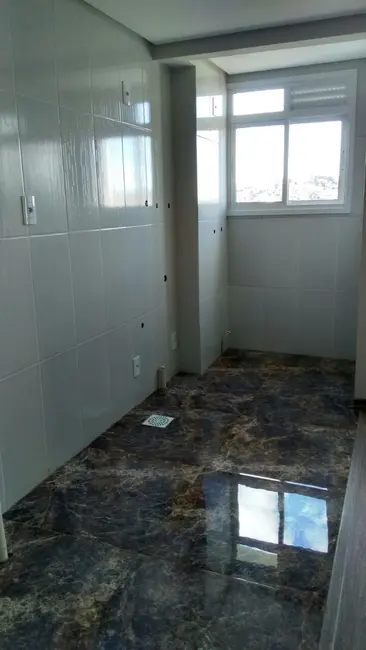 Foto 2 de Apartamento com 2 quartos à venda, 55m2 em Cristo Redentor, Caxias Do Sul - RS