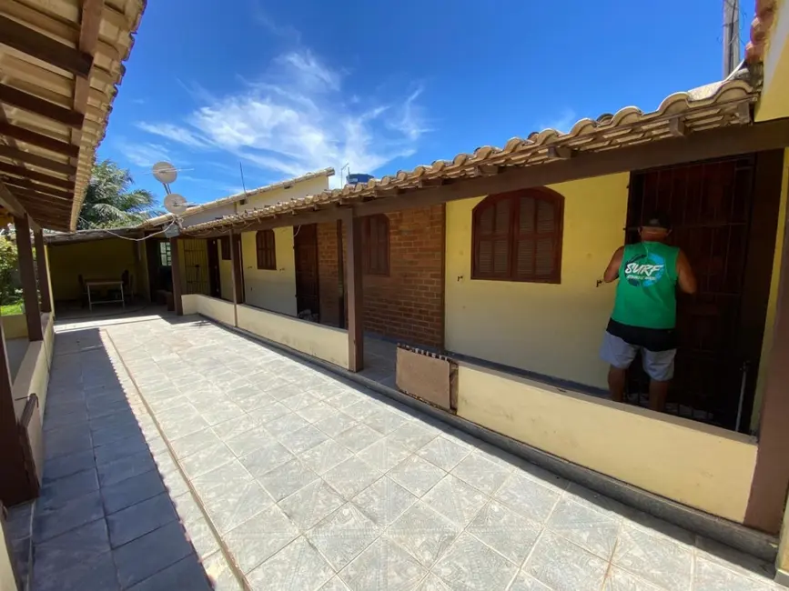 Casa com 2 quartos à venda, 360m2 em Balneário das Conchas, Sao Pedro Da Aldeia - RJ - imagem 3 Foto 3 de Casa com 2 quartos à venda, 360m2 em Balneário das Conchas, Sao Pedro Da Aldeia - RJ