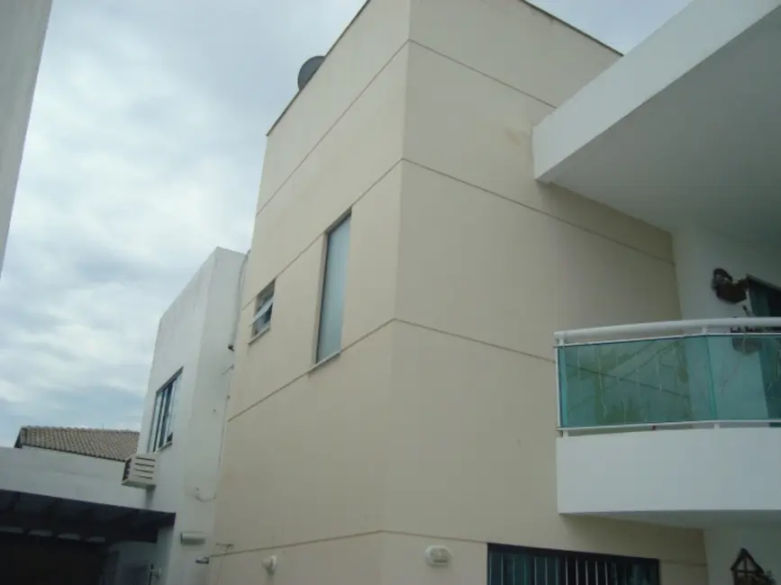 Foto 2 de Casa com 4 quartos à venda, 360m2 em Portinho, Cabo Frio - RJ