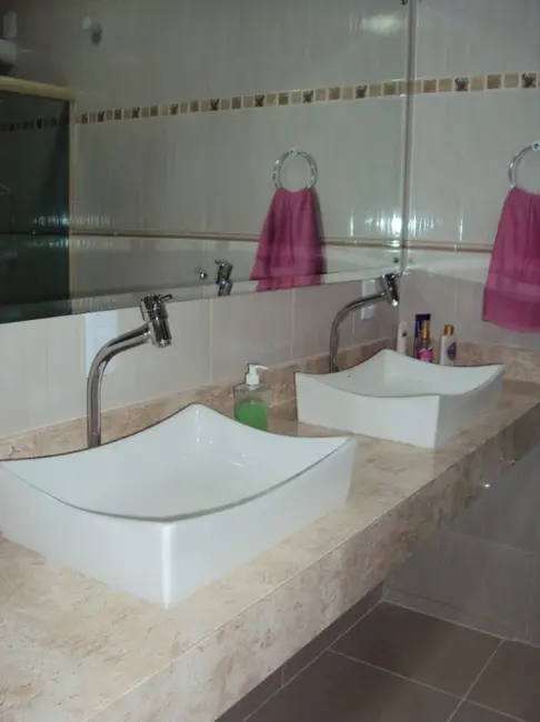 Casa com 4 quartos à venda, 360m2 em Bela Vista, Sao Pedro Da Aldeia - RJ - imagem 7 Foto 7 de Casa com 4 quartos à venda, 360m2 em Bela Vista, Sao Pedro Da Aldeia - RJ