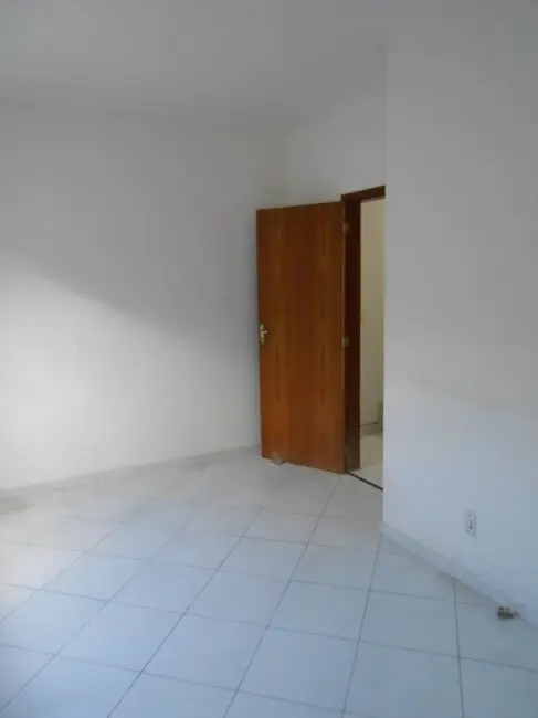 Casa com 3 quartos à venda, 108m2 em Centro, Sao Pedro Da Aldeia - RJ - imagem 8 Foto 8 de Casa com 3 quartos à venda, 108m2 em Centro, Sao Pedro Da Aldeia - RJ
