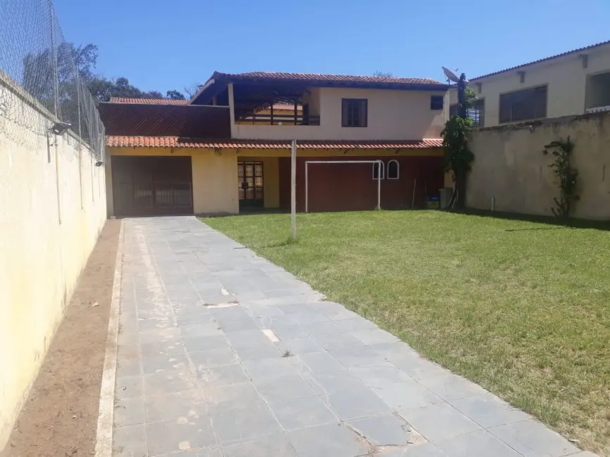 Foto 2 de Casa com 6 quartos à venda, 600m2 em Sao Pedro Da Aldeia - RJ