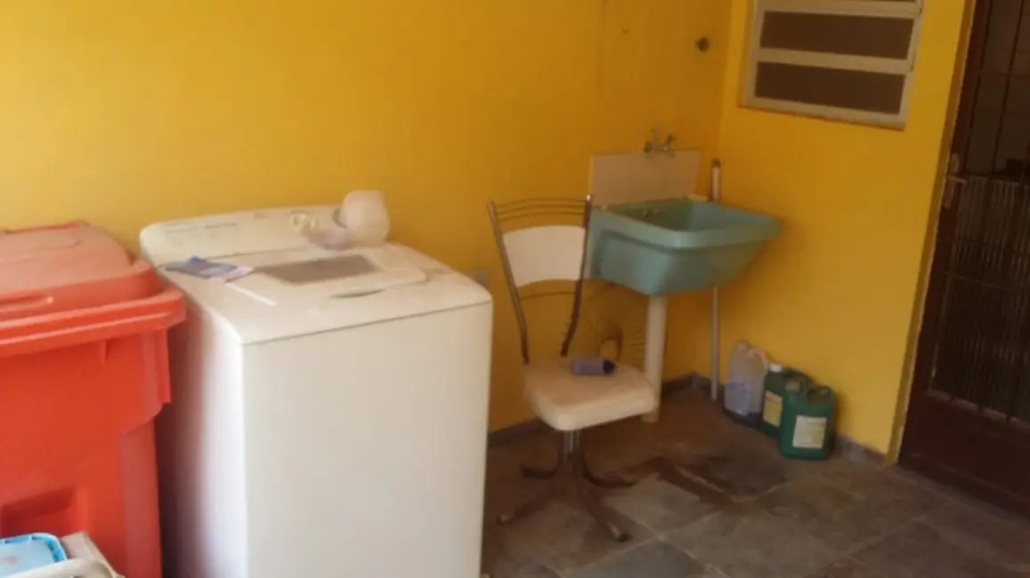 Casa com 6 quartos à venda, 600m2 em Sao Pedro Da Aldeia - RJ - imagem 4 Foto 4 de Casa com 6 quartos à venda, 600m2 em Sao Pedro Da Aldeia - RJ