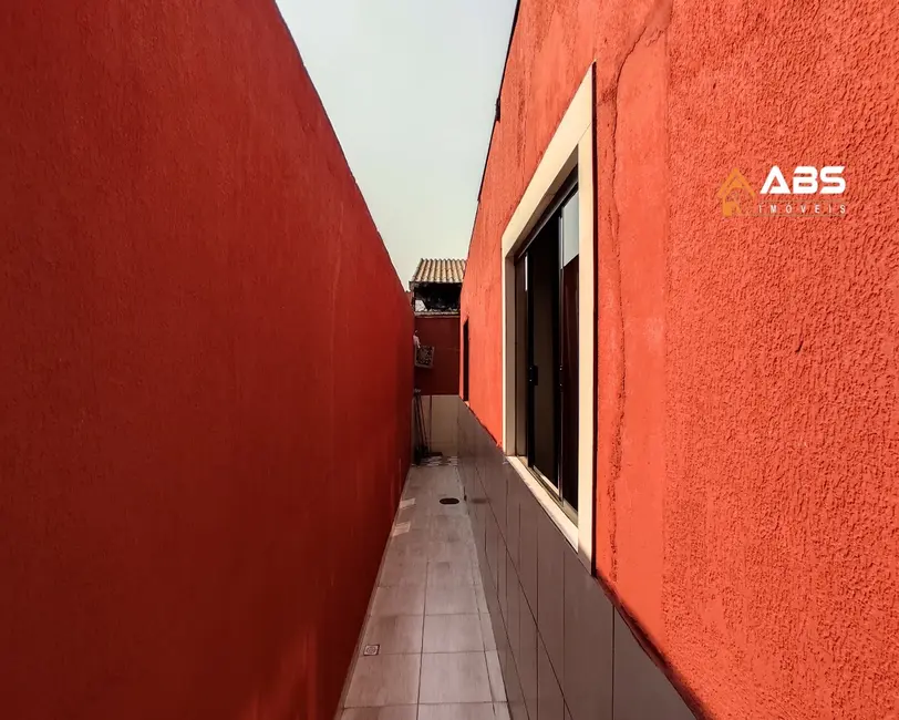 Foto 3 de Casa com 3 quartos à venda, 100m2 em Santa Maria, Brasilia - DF