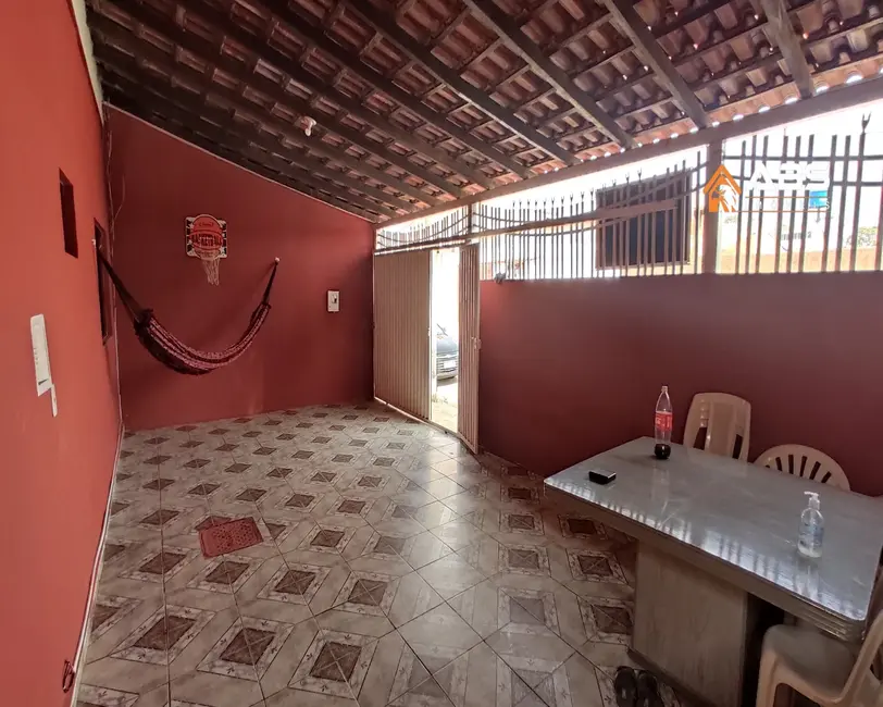 Foto 5 de Casa com 3 quartos à venda, 100m2 em Santa Maria, Brasilia - DF