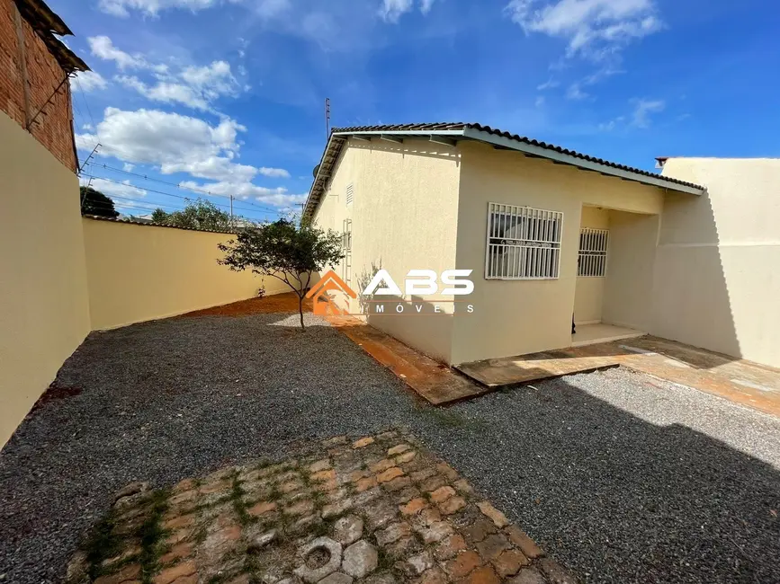 Foto 1 de Casa com 2 quartos à venda, 55m2 em Cidade Ocidental - GO