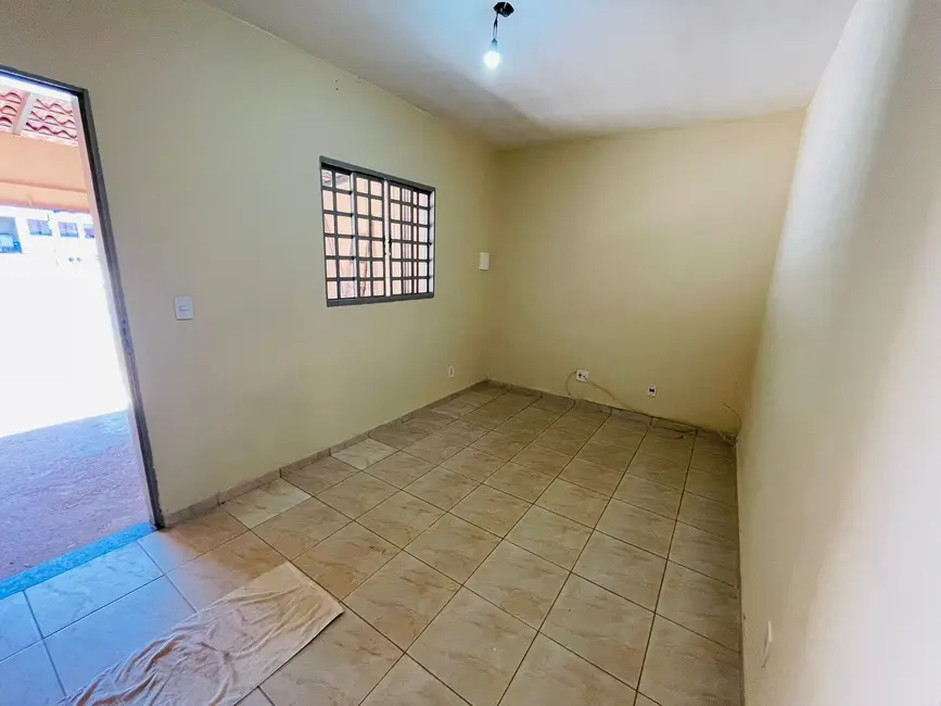 Casa com 2 quartos à venda, 50m2 em Ypiranga, Valparaiso De Goias - GO - imagem 6 Foto 6 de Casa com 2 quartos à venda, 50m2 em Ypiranga, Valparaiso De Goias - GO